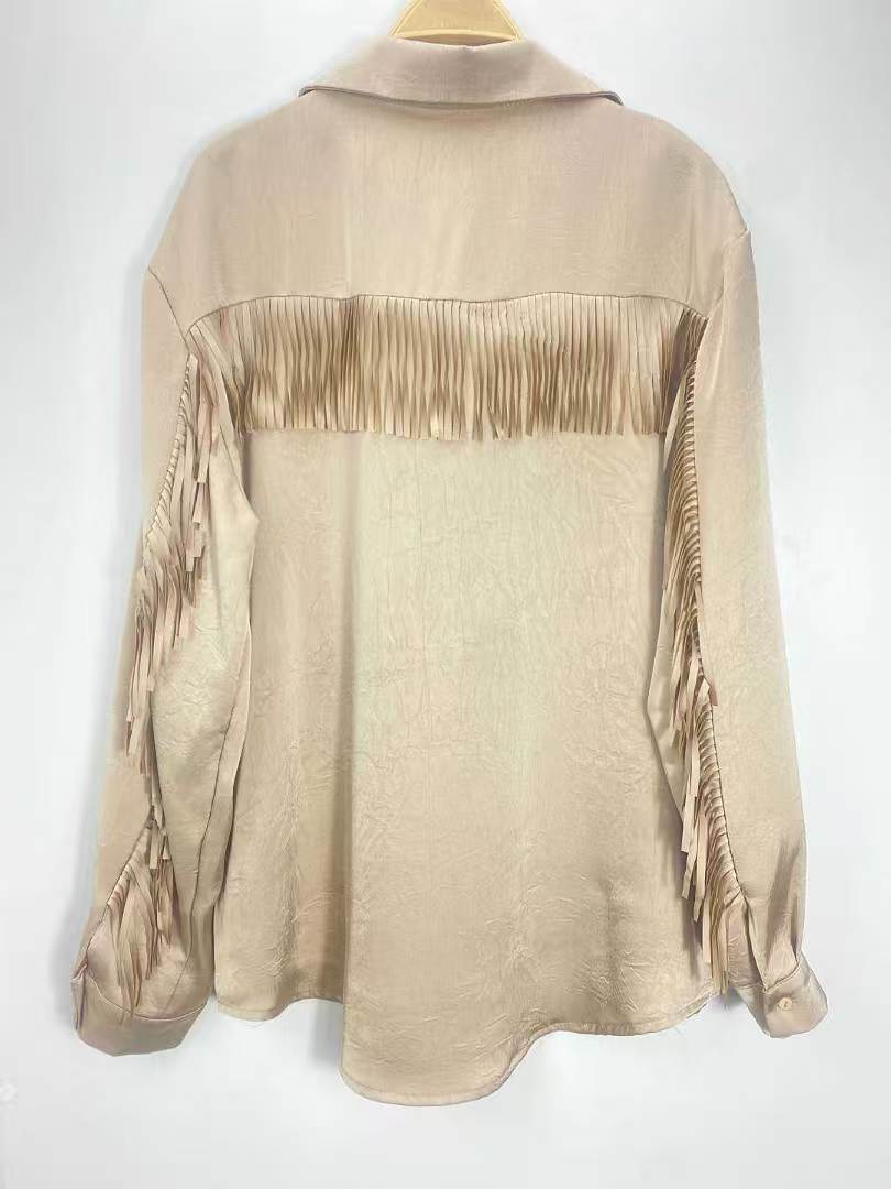 Glansig oversize skjorta med fransar- Majken Champagne