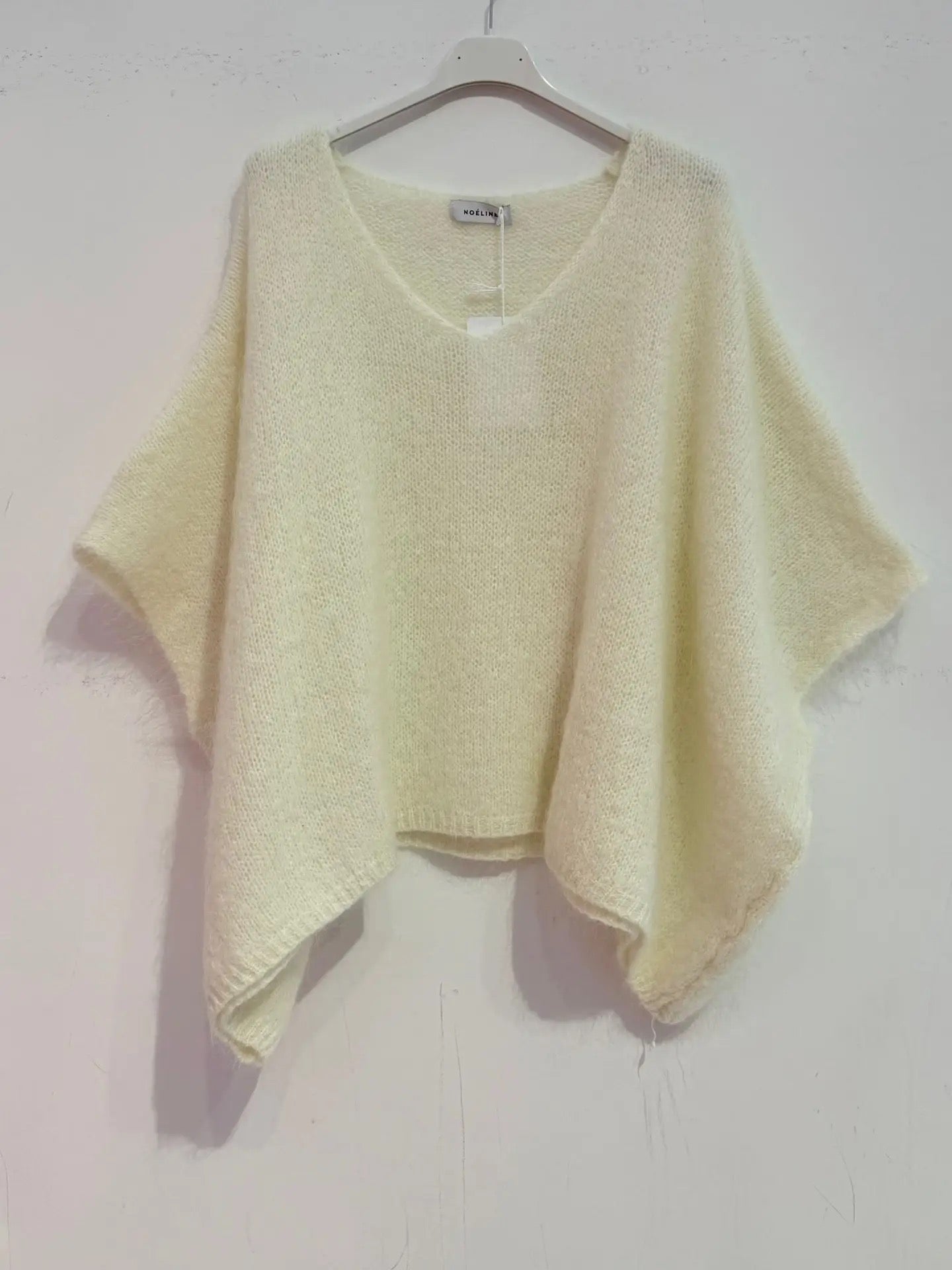 Mohair Ponch- Mona Ecru