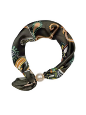 OBS. lev 11/9 .Scarves med magnetpärla- CLOE 1032 Khakigrön