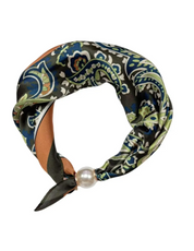 OBS. lev 11/9 .Scarves med magnetpärla- CLOE 1033 Khakigrön