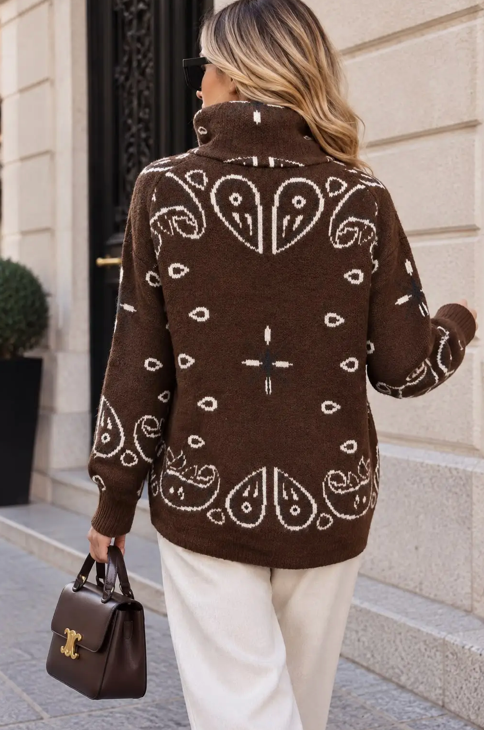 Varm Paisleymönstrad  Kofta med hög krage och dragkedja- Gladys Brun ( Lev 9/10)