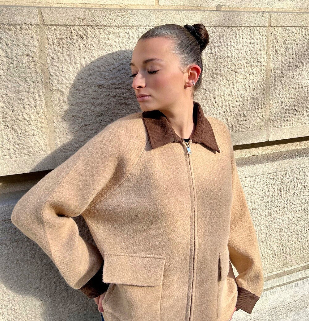 Koft/ Jacka med Manchester krage- Kajsa Beige