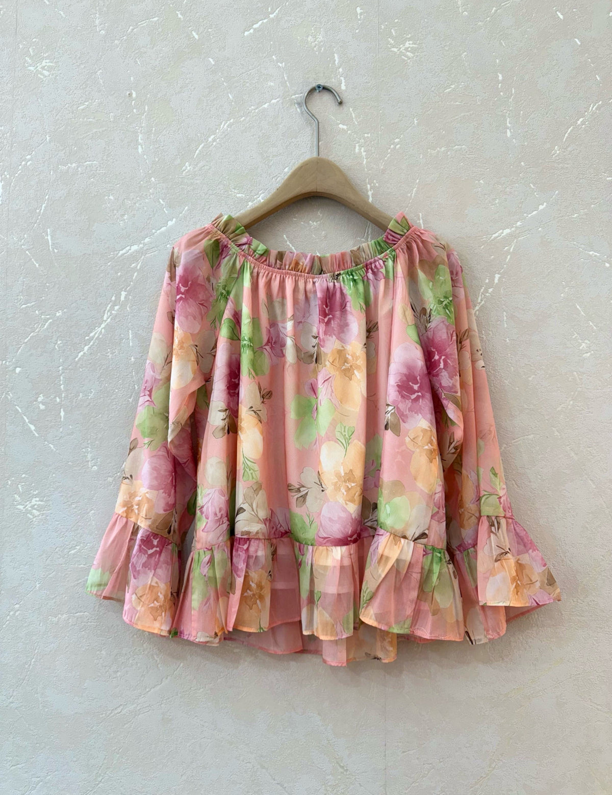 blouse-fluide-a-imprime-fleuri-et-volants_rose_682c3eaf055a6.jpg