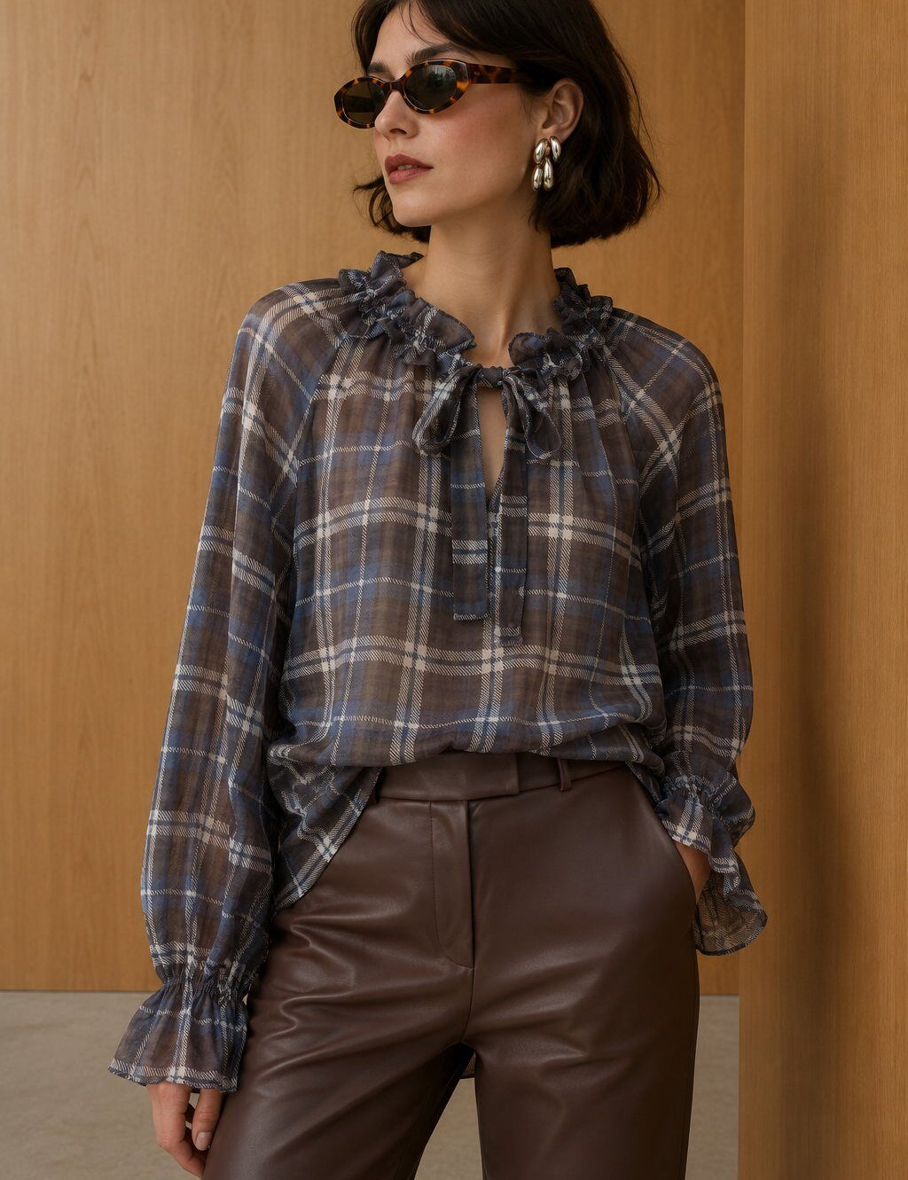 chemise-a-carreaux-avec-col-fronce-et-noeud_marron-fonce_6a5d5644e61c2.jpg