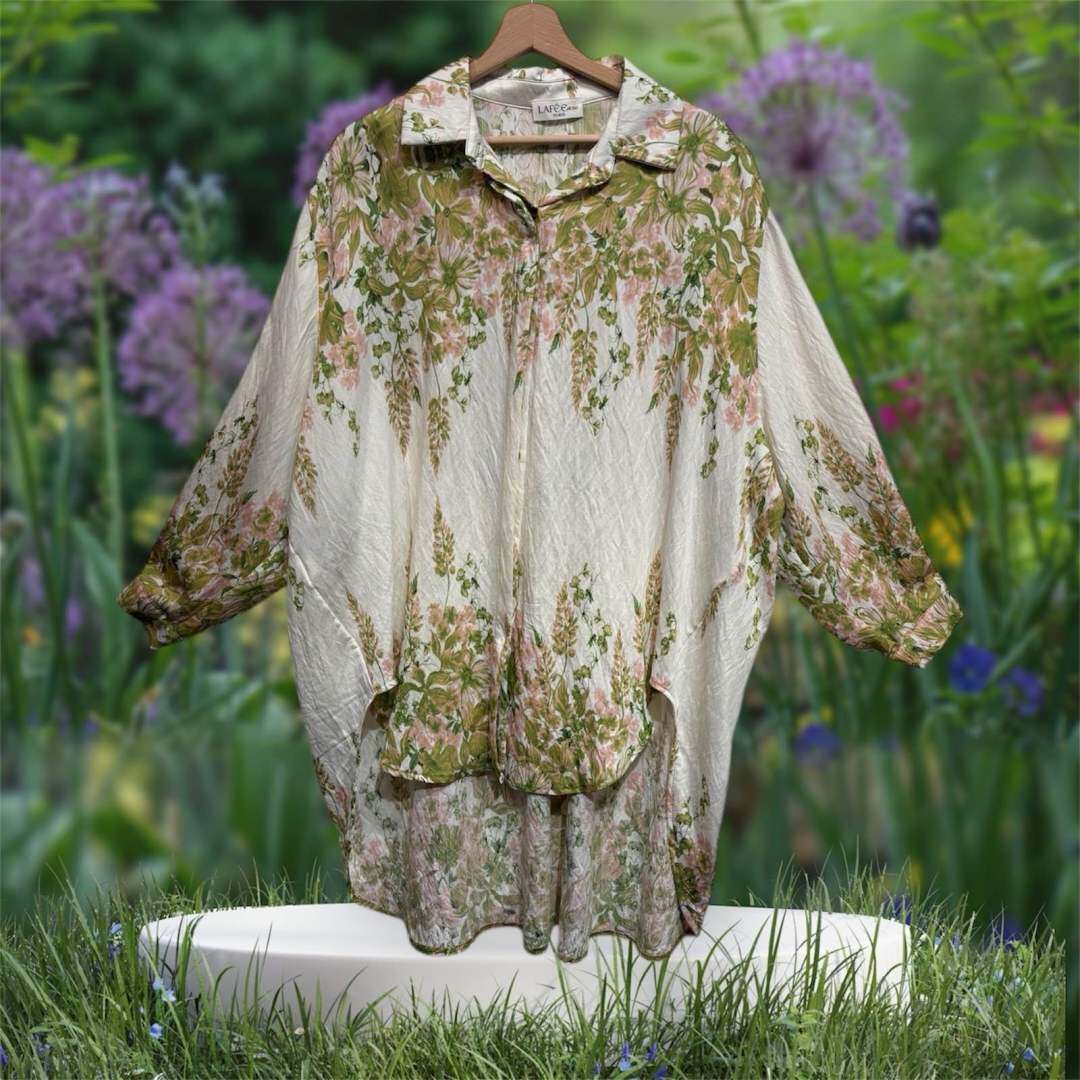 Blommig Oversize Blus- Evelina
