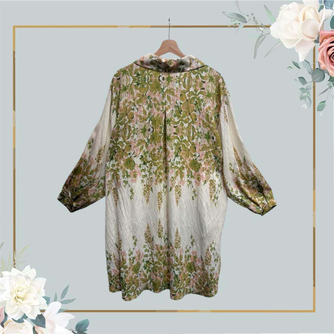 Blommig Oversize Blus- Evelina