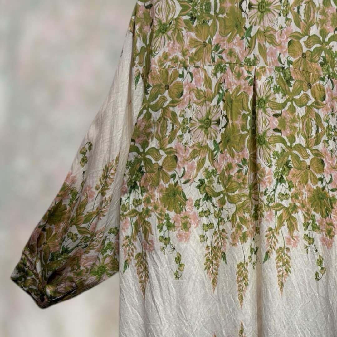 Blommig Oversize Blus- Evelina