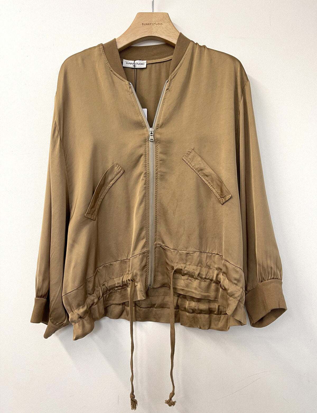 gilet-satin-zip-long-femme_camel_6a1043a9a180b.jpg
