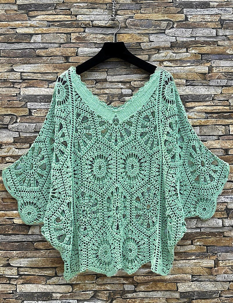 haut-hena-en-crochet-coton-boheme-chic-et-romantique_vert-d-eau_6984dca9138ee.jpg
