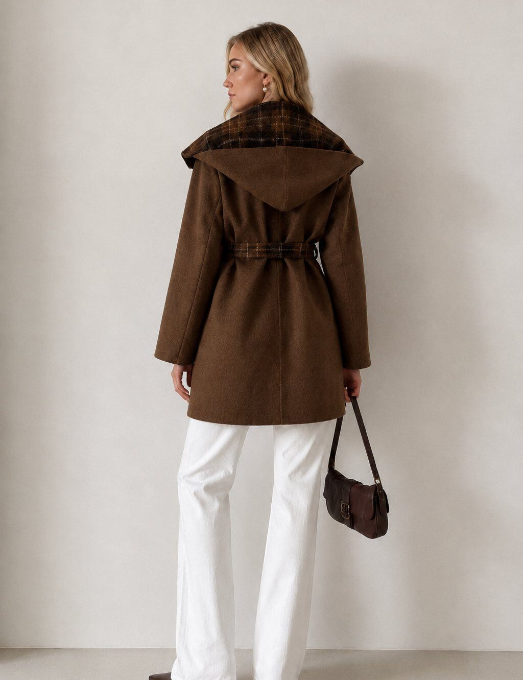 manteau-avec-ceinture-et-interieur-a-carreaux_cafe_6a6f068f5b9b5.jpg