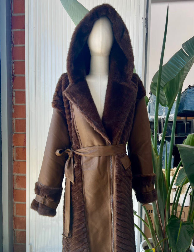 manteau-long-ceinture-en-suedine-avoine-et-fausse-fourrure-douce_brun-fonce_6a368e8deeaf9.jpg