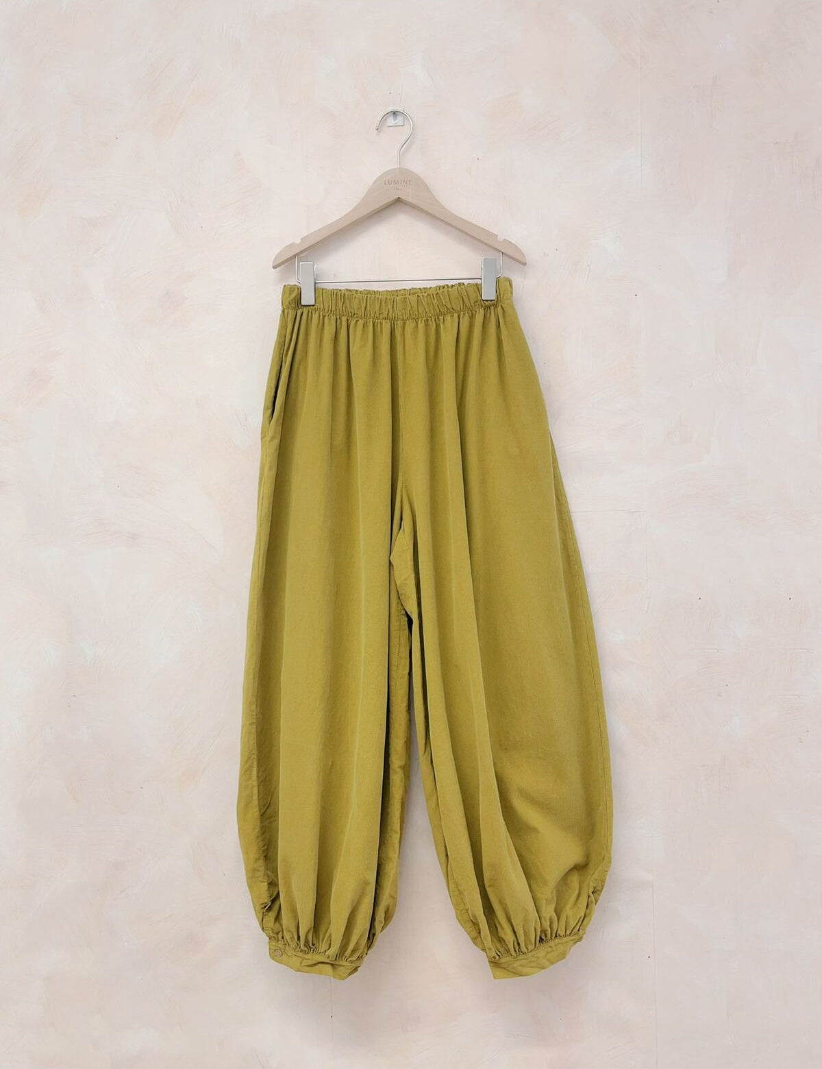 pantalon-ballon-velours_vert_68ee4a3d55249.jpg