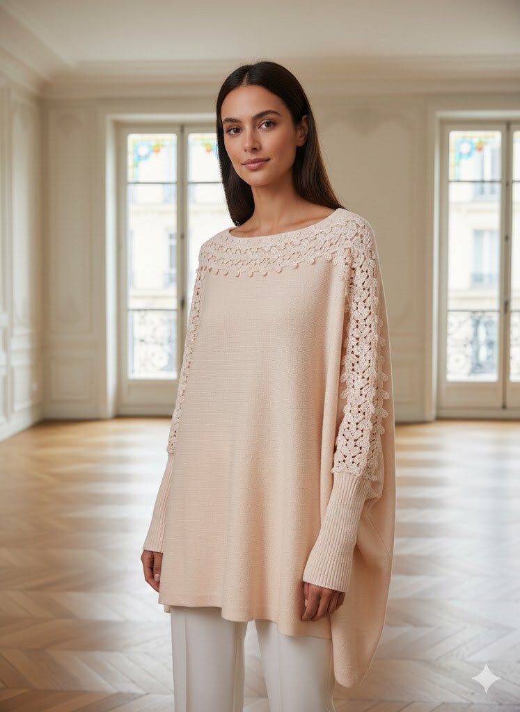 Oversize Tröja med spets detaljer- Oxana