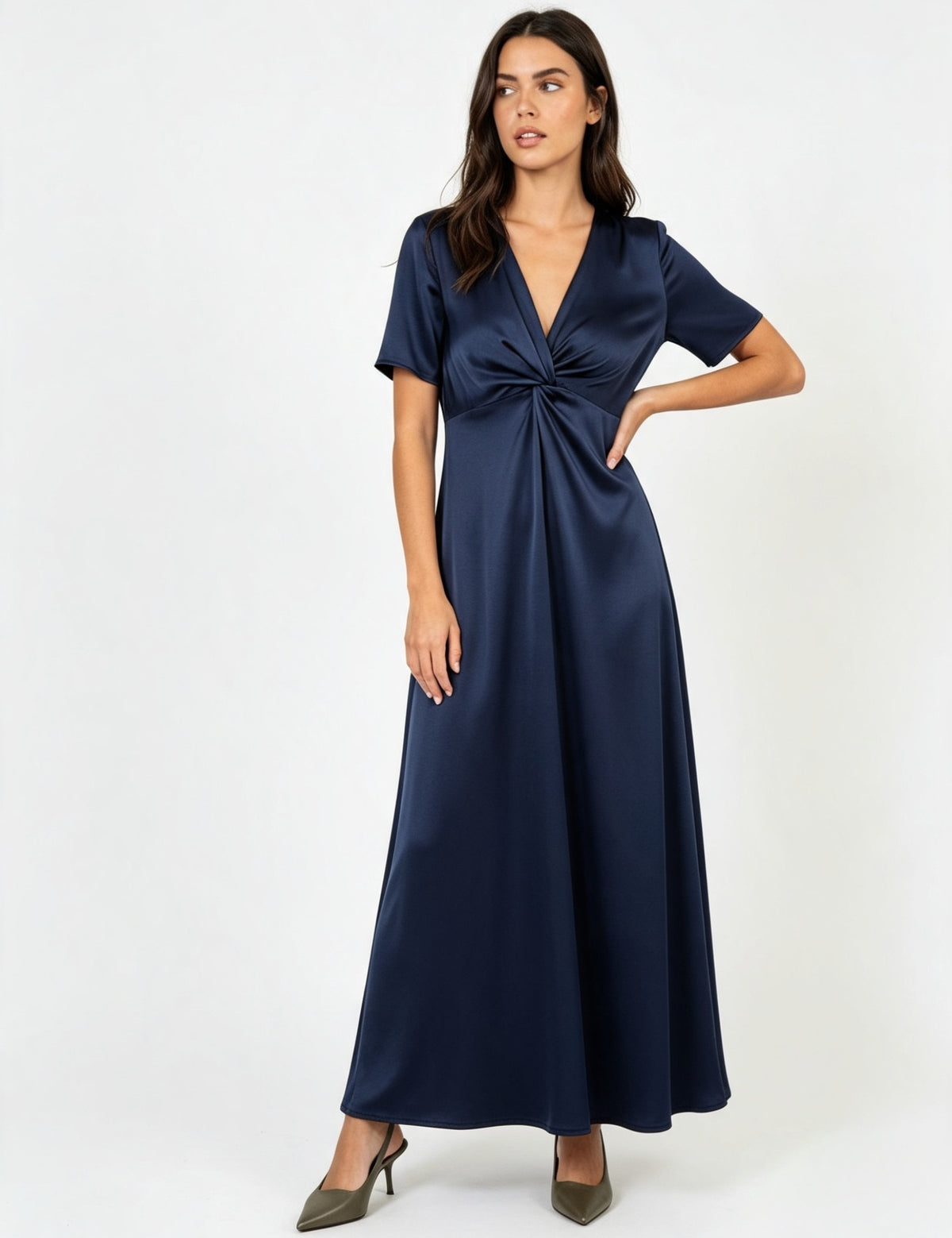 robe-en-satin-croisee_marine_6a5bb123888e5.jpg